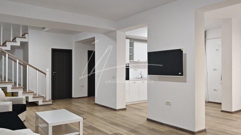 Budeasa Mare vila pe malul lacului, zona verde, finisaje superioare, complex de vile