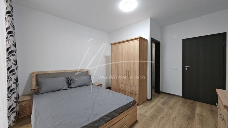 Budeasa Mare vila pe malul lacului, zona verde, finisaje superioare, complex de vile