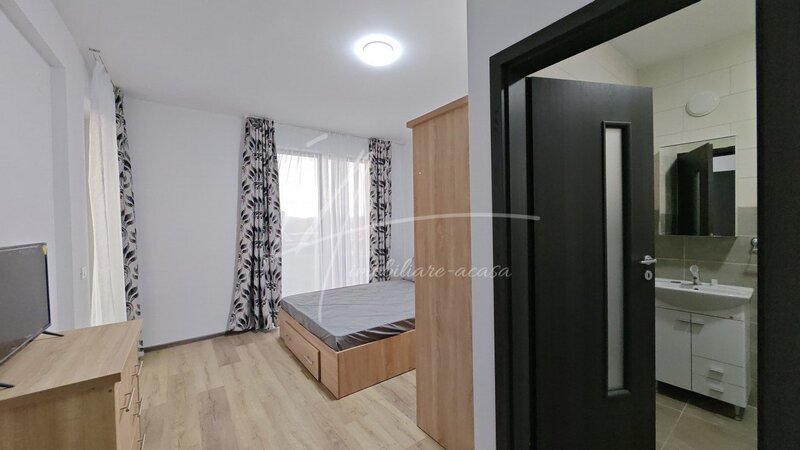 Budeasa Mare vila pe malul lacului, zona verde, finisaje superioare, complex de vile