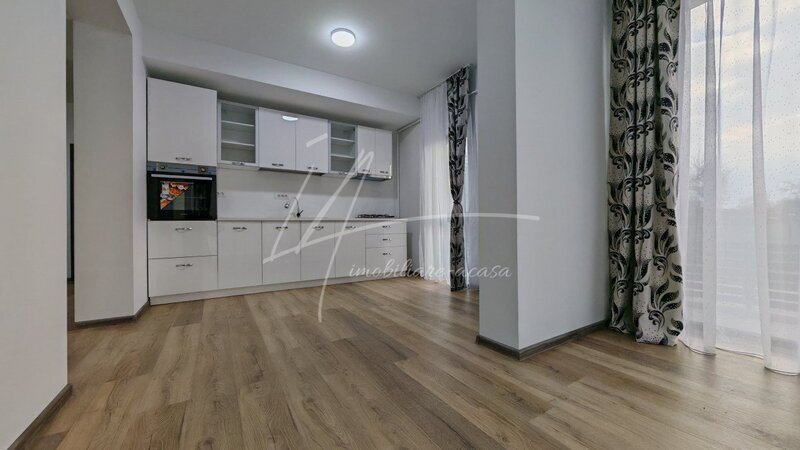 Budeasa Mare vila pe malul lacului, zona verde, finisaje superioare, complex de vile